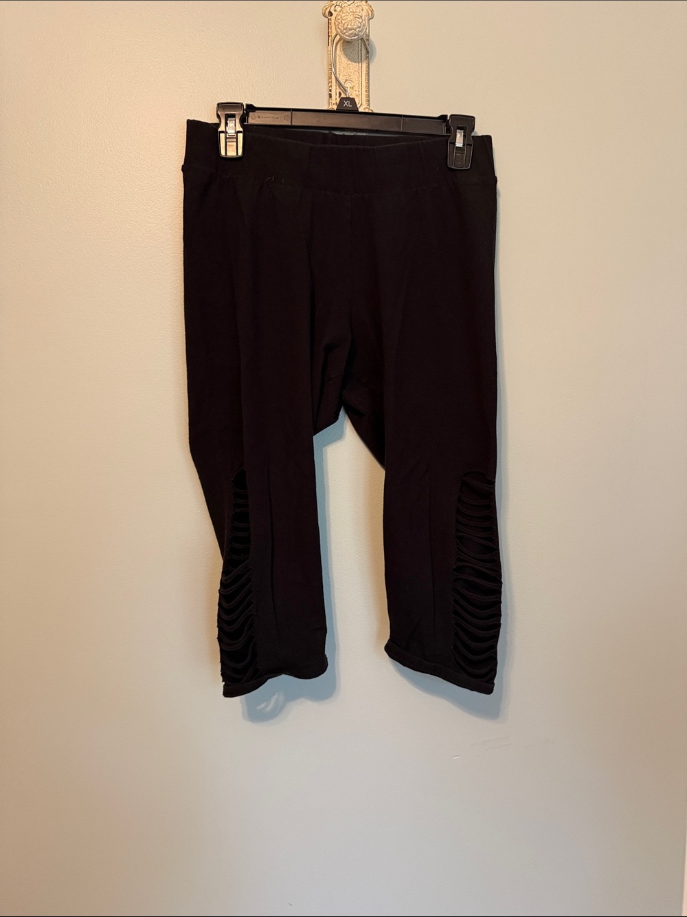 Torrid Capri Leggings